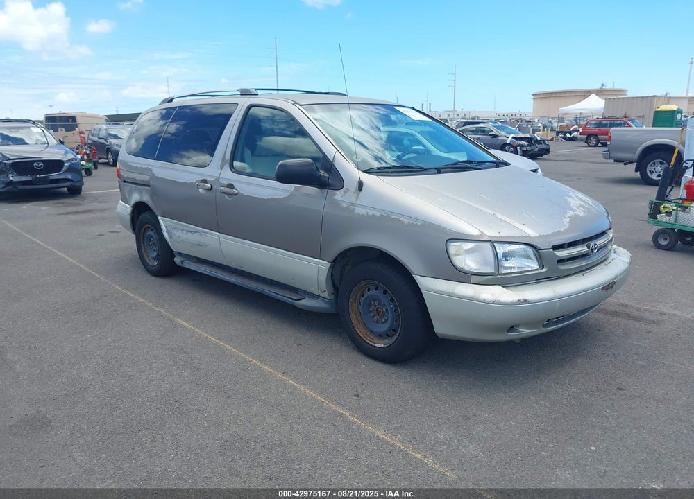 1998 TOYOTA SIENNA LE VIN: 4T3ZF13C9WU031771