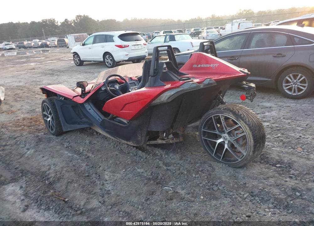 2017 POLARIS SLINGSHOT SL VIN: 57XAAPFA6H8121176