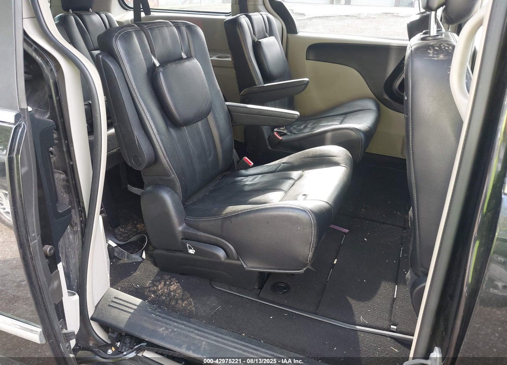 2014 CHRYSLER TOWN & COUNTRY TOURING VIN: 2C4RC1BG2ER440300
