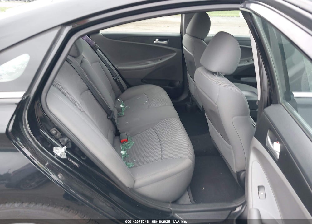 2013 HYUNDAI SONATA VIN: 5NPEB4AC6DH643557