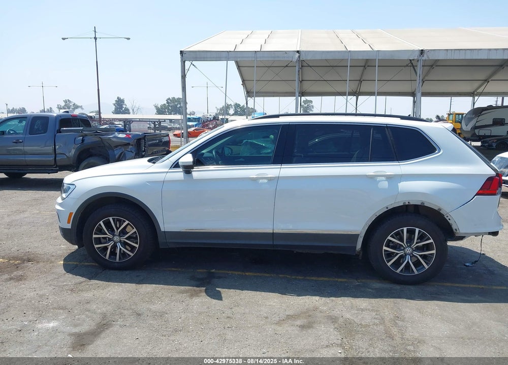 2020 VOLKSWAGEN TIGUAN VIN: 3VV2B7AX1LM101851