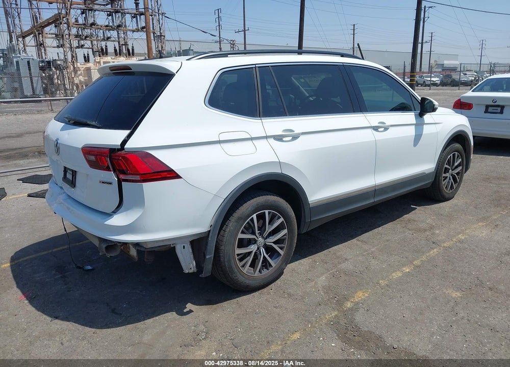 2020 VOLKSWAGEN TIGUAN VIN: 3VV2B7AX1LM101851