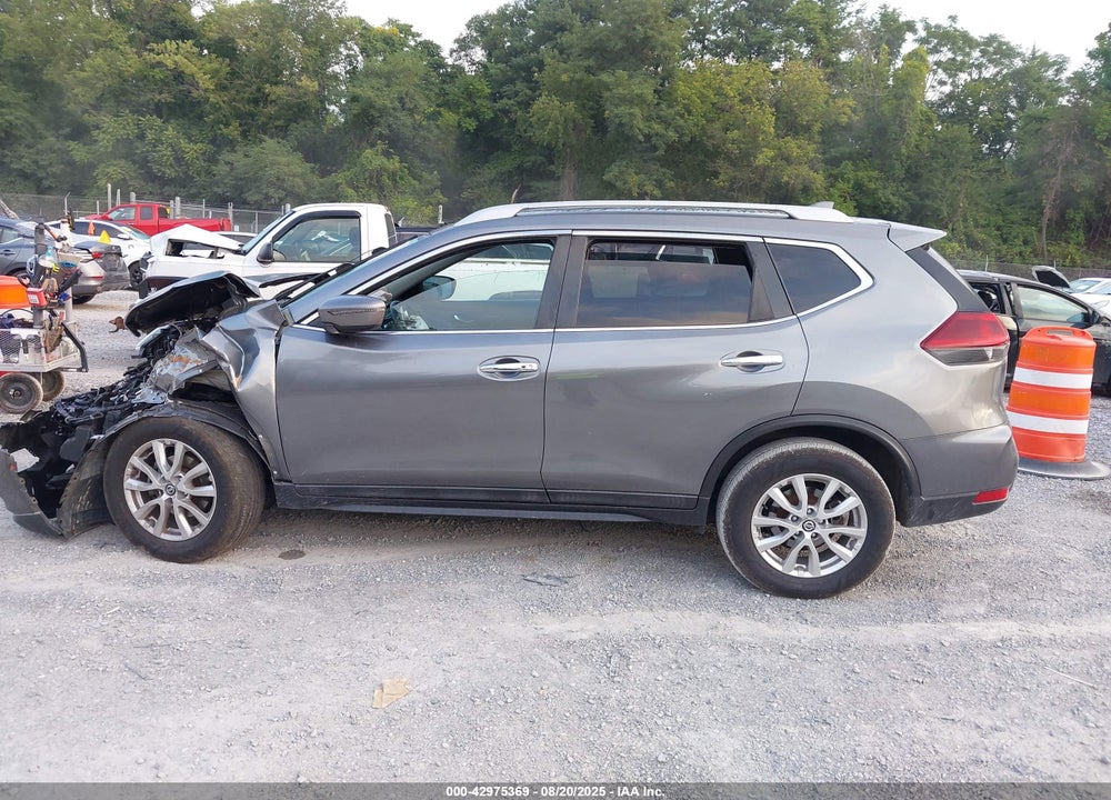 2018 NISSAN ROGUE VIN: 5N1AT2MV8JC705184