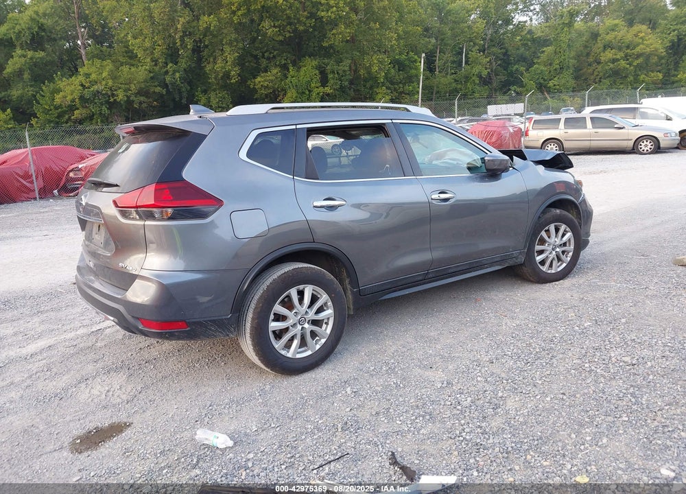 2018 NISSAN ROGUE VIN: 5N1AT2MV8JC705184