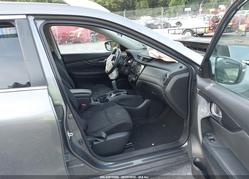 2018 NISSAN ROGUE VIN: 5N1AT2MV8JC705184