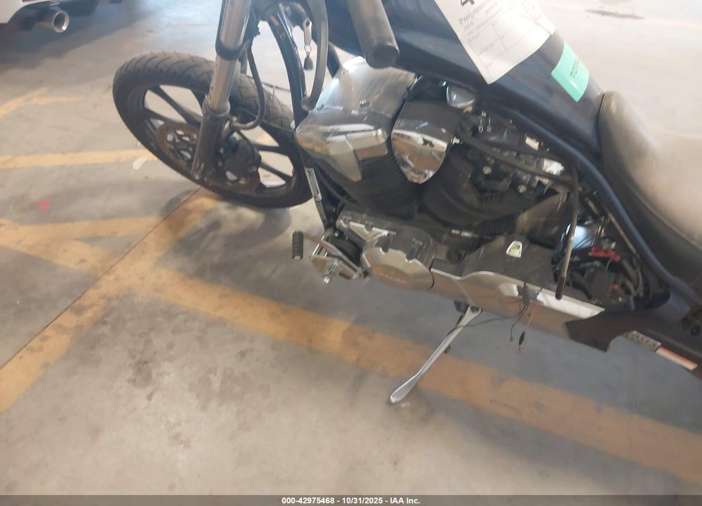 2019 HONDA VT1300 CX VIN: JH2SC6122KK400403