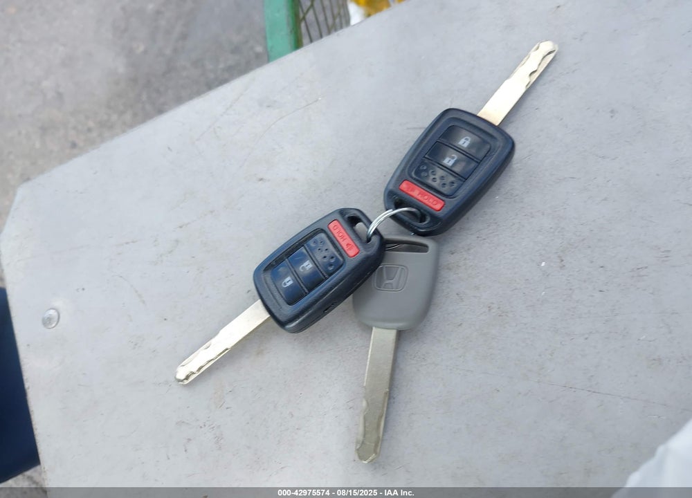 2014 HONDA CR-V LX VIN: 2HKRM3H34EH555622