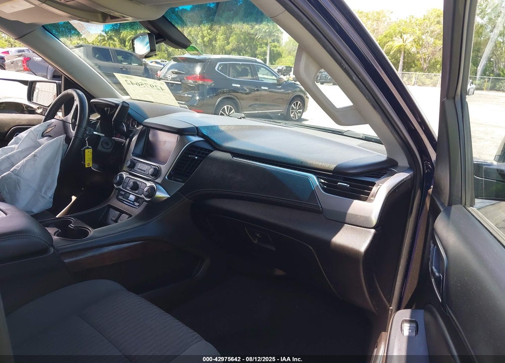2017 CHEVROLET TAHOE VIN: 1GNSCAKCXHR353678