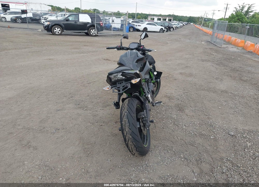 2022 KAWASAKI ER650 L VIN: ML5EREL11NDA48083