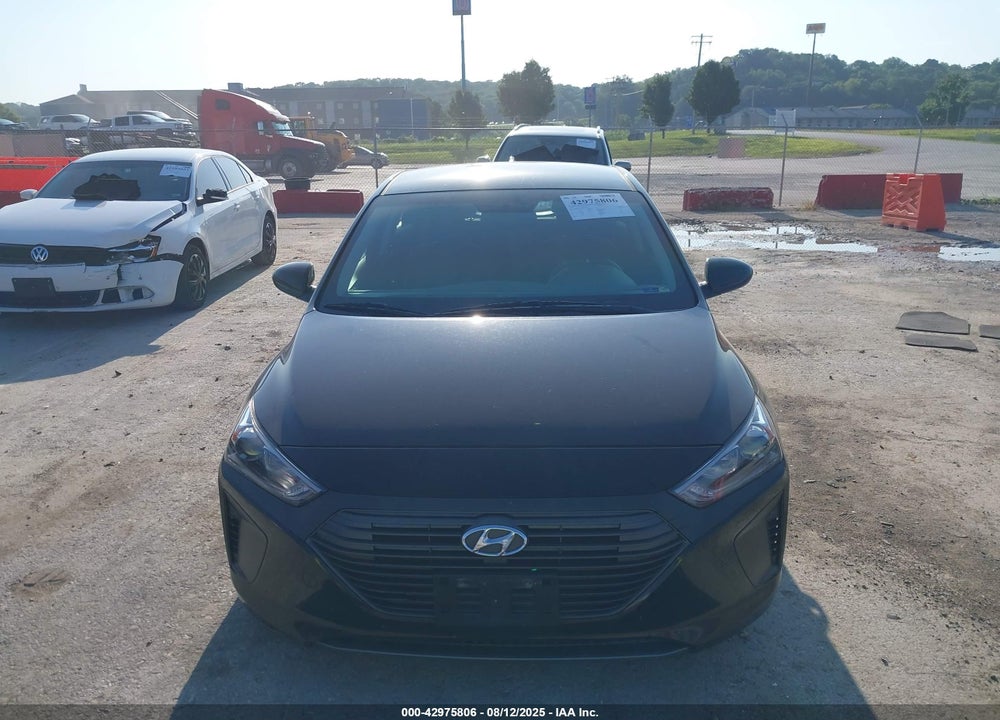 2018 HYUNDAI IONIQ HYBRID VIN: KMHC65LC3JU092029
