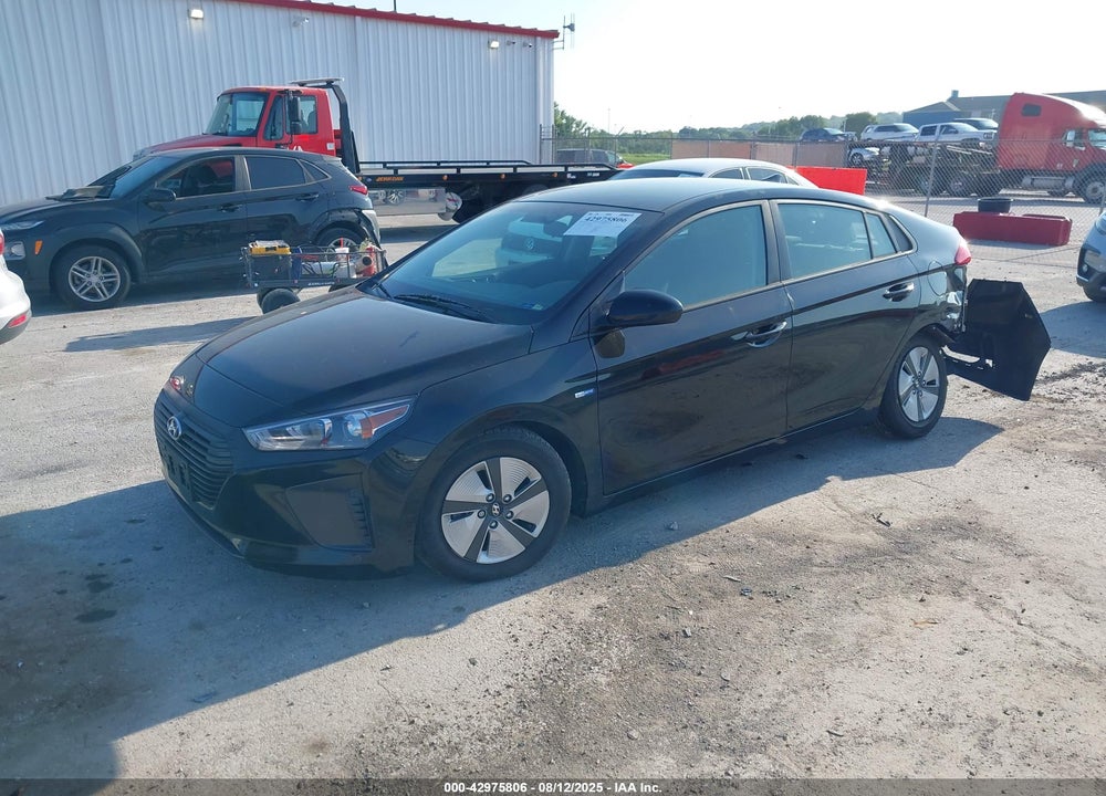 2018 HYUNDAI IONIQ HYBRID VIN: KMHC65LC3JU092029