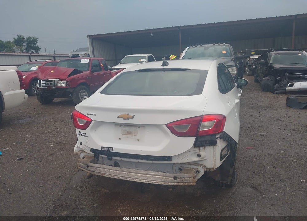 2018 CHEVROLET CRUZE VIN: 1G1BC5SM2J7141764