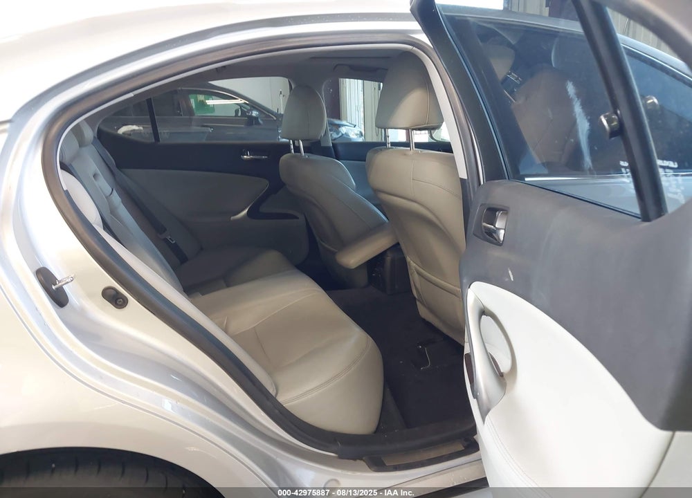 2008 LEXUS IS 250 VIN: JTHCK262482022044