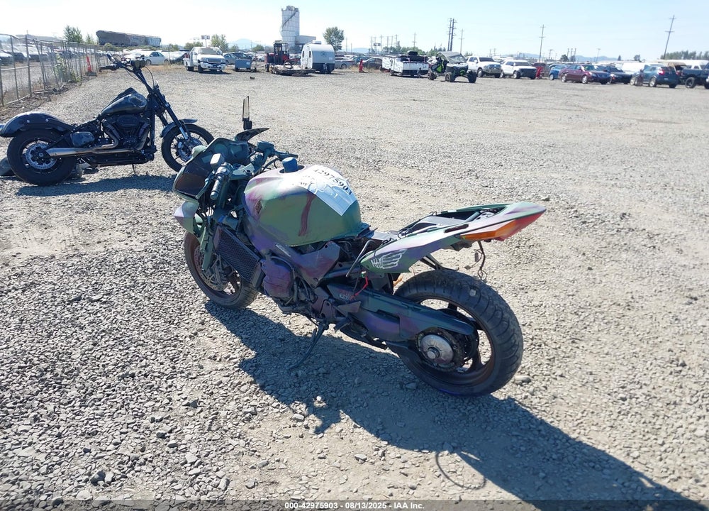 2003 HONDA VFR800 VIN: JH2RC46103M500993