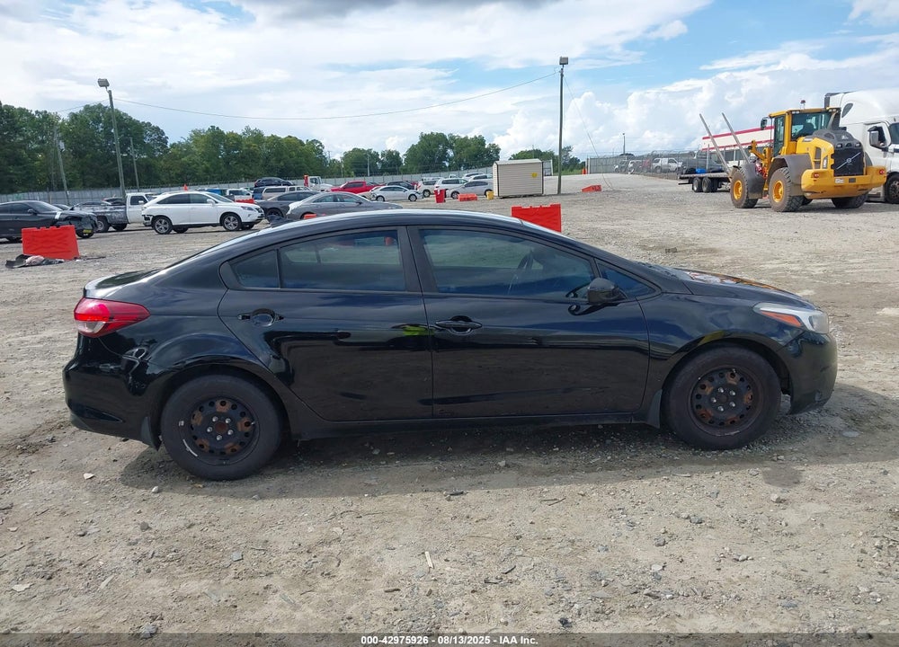 2017 KIA FORTE LX VIN: 3KPFK4A73HE069341
