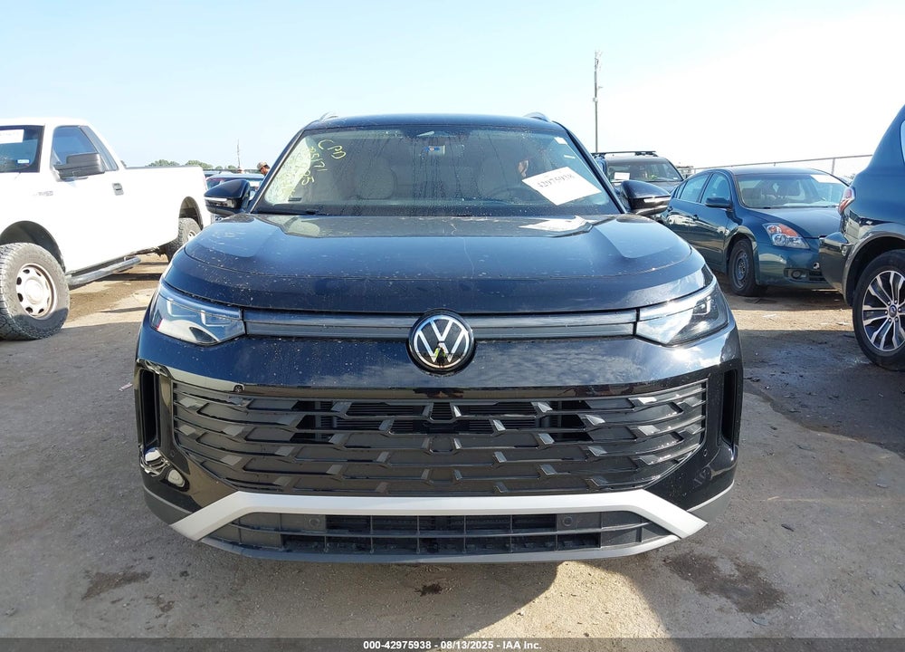 2025 VOLKSWAGEN TIGUAN VIN: 3VVFR7RM1SM014716