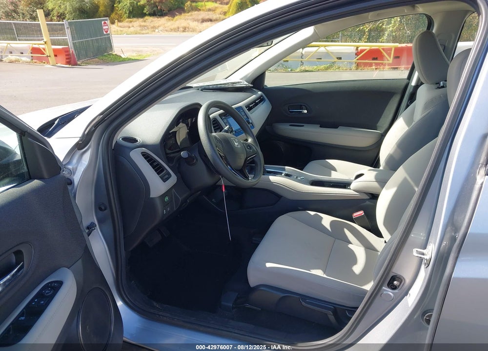 2019 HONDA HR-V VIN: 3CZRU5H38KG700168