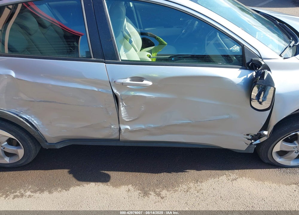 2019 HONDA HR-V VIN: 3CZRU5H38KG700168