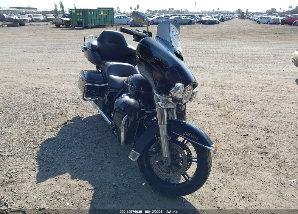 2014 HARLEY-DAVIDSON FLHTK ELECTRA GLIDE ULTRA LTD VIN: 1HD1KEL38EB624303
