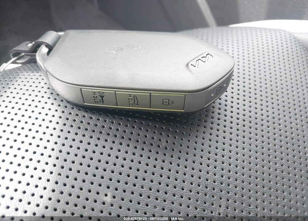 2025 KIA K4 VIN: 3KPFW4DE3SE123663