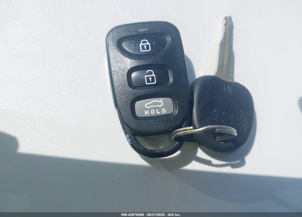 2020 HYUNDAI ELANTRA VIN: 5NPD84LF0LH541106
