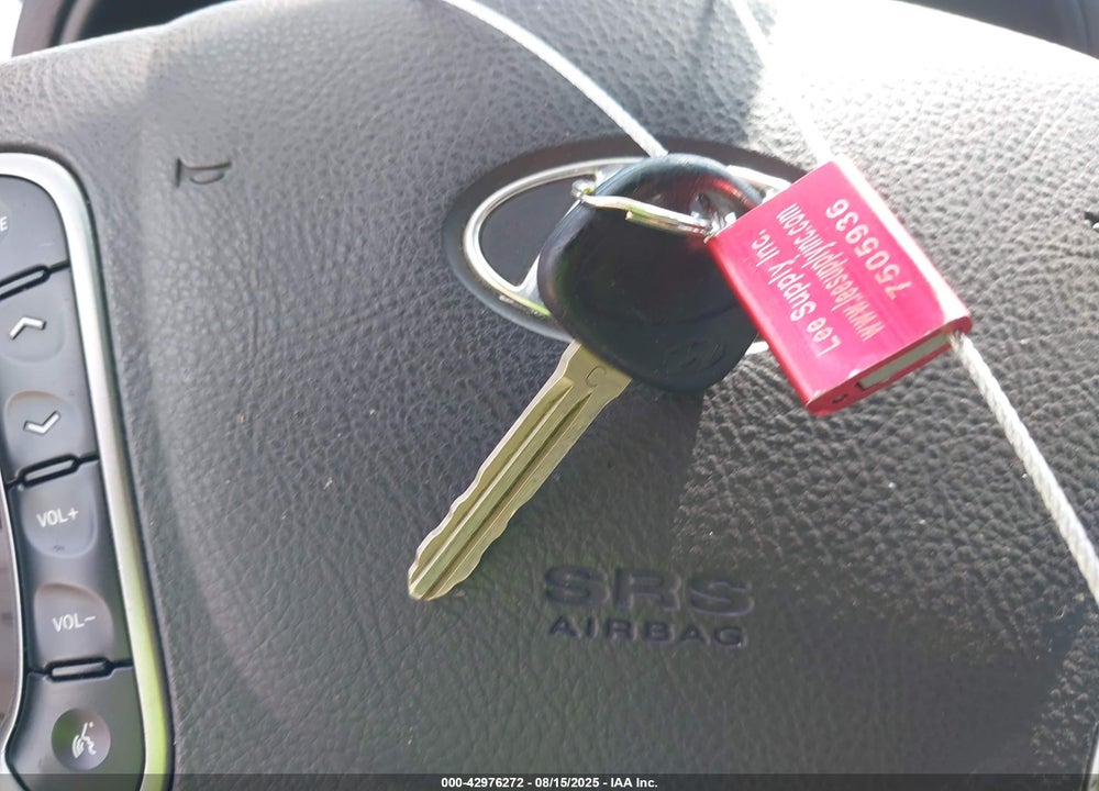 2010 HYUNDAI SANTA FE GLS VIN: 5NMSG3AB8AH381832