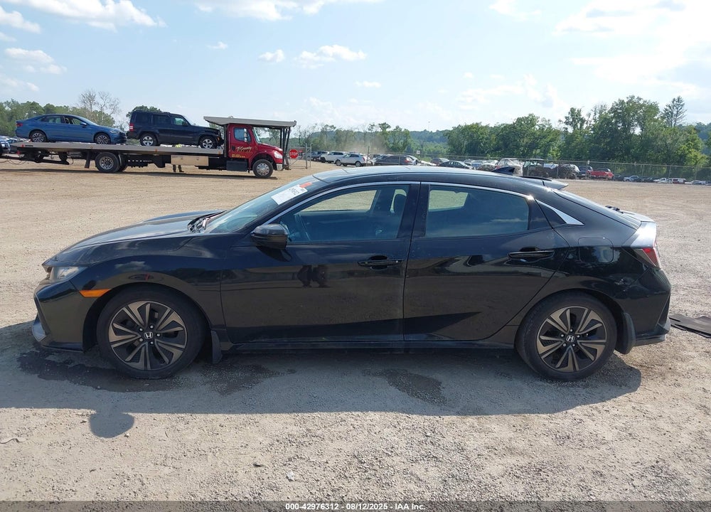2018 HONDA CIVIC EX VIN: SHHFK7H57JU214580