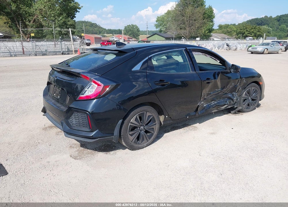 2018 HONDA CIVIC EX VIN: SHHFK7H57JU214580