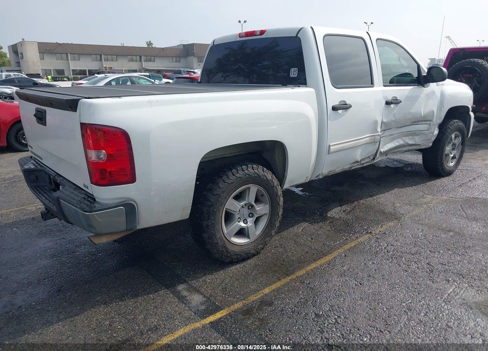 2011 CHEVROLET SILVERADO 1500 VIN: 3GCUCUEJ8BG129216