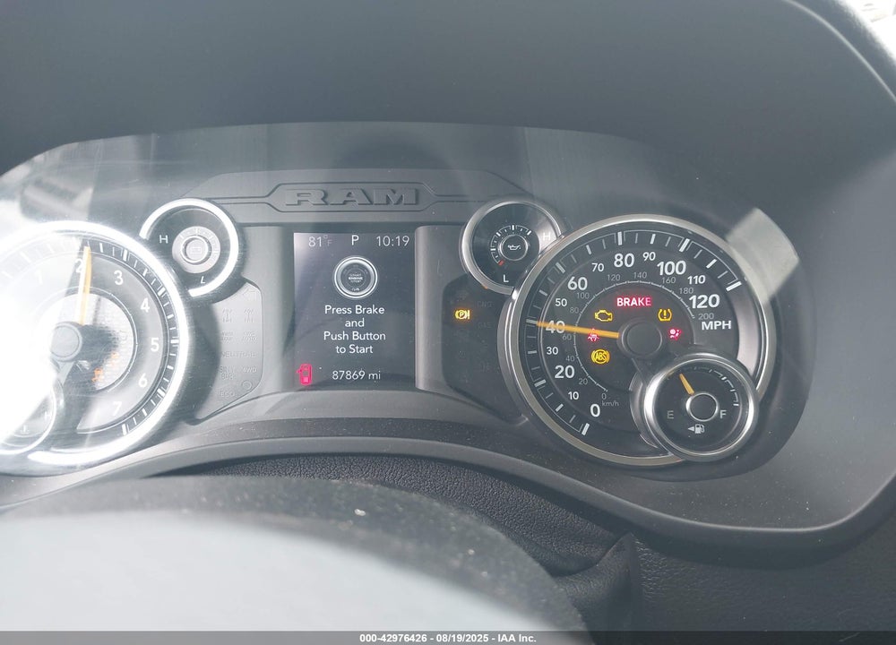 2019 RAM 1500 TRADESMAN 4X4 6'4 BOX VIN: 1C6SRFCTXKN546373