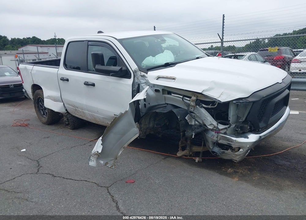 2019 RAM 1500 TRADESMAN 4X4 6'4 BOX VIN: 1C6SRFCTXKN546373