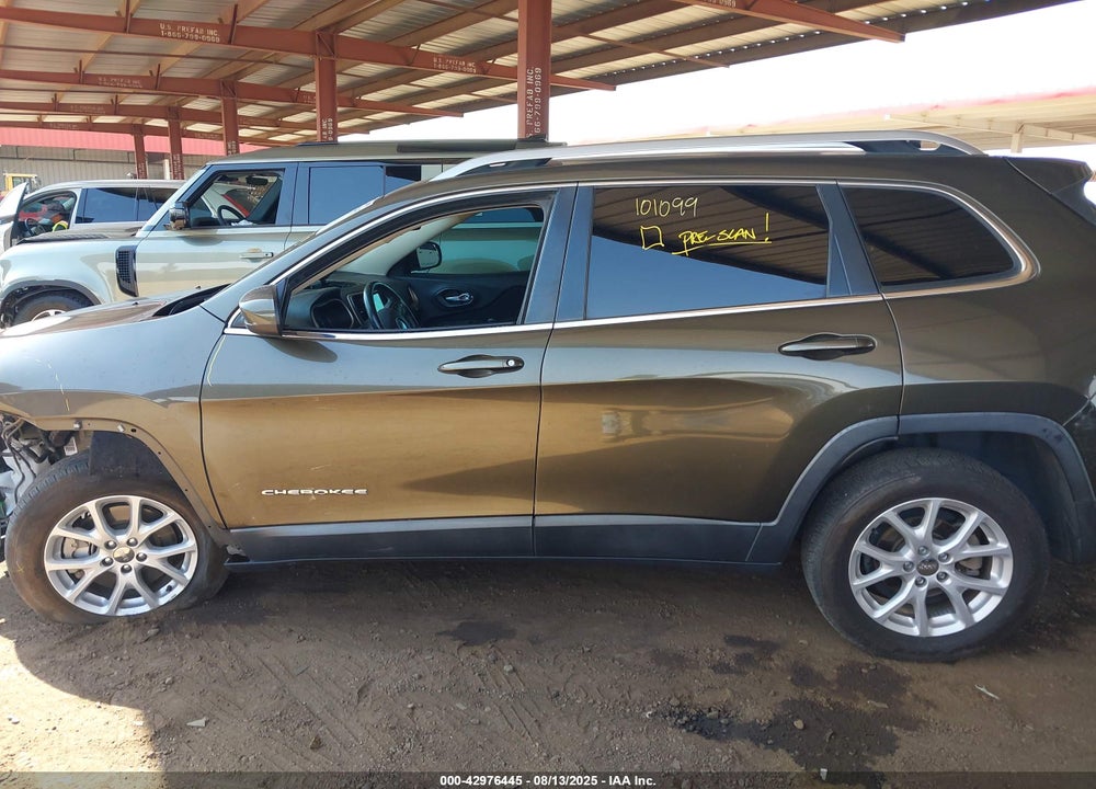 2015 JEEP CHEROKEE VIN: 1C4PJLCB1FW539596