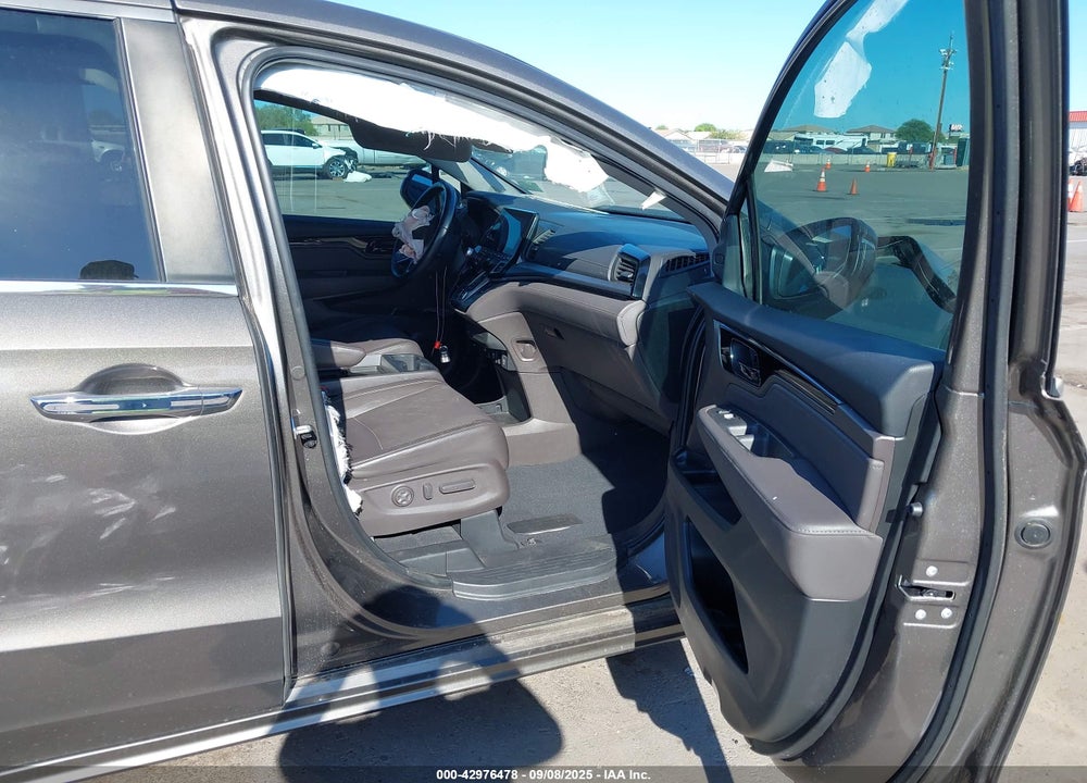 2022 ODYSSEY HONDA  TOURING VIN: 5FNRL6H83NB038455