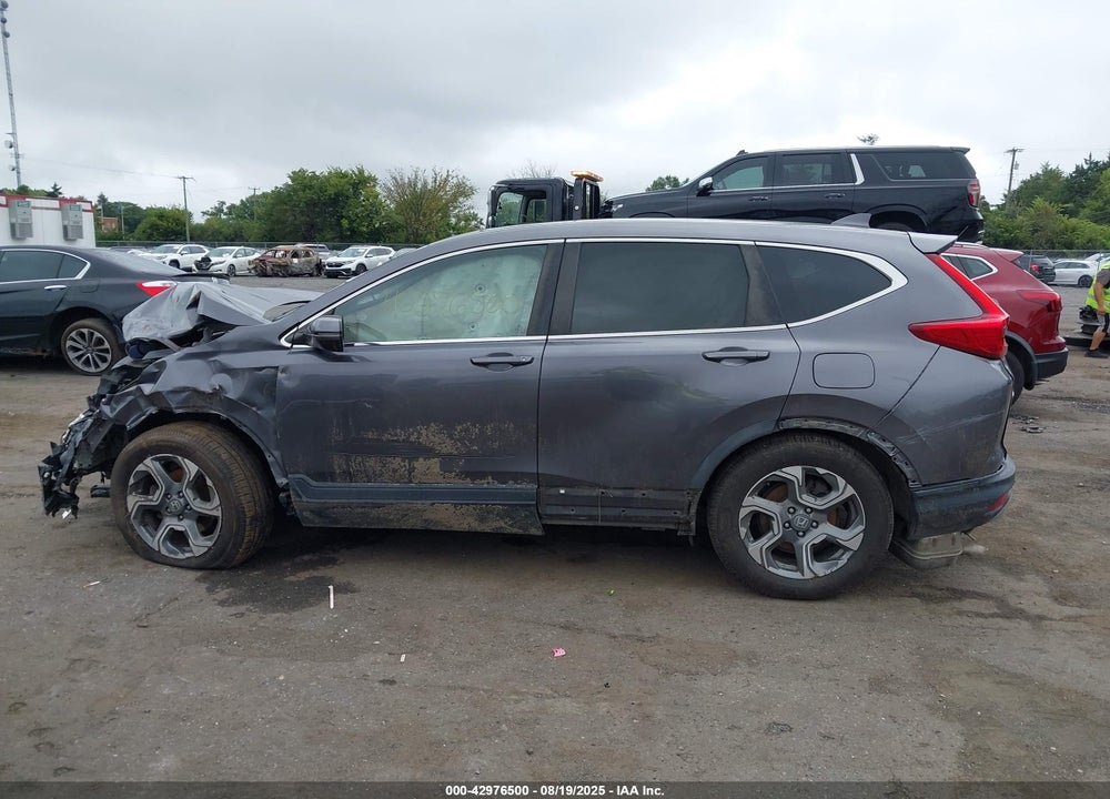 2018 HONDA CR-V VIN: 5J6RW1H80JA004397