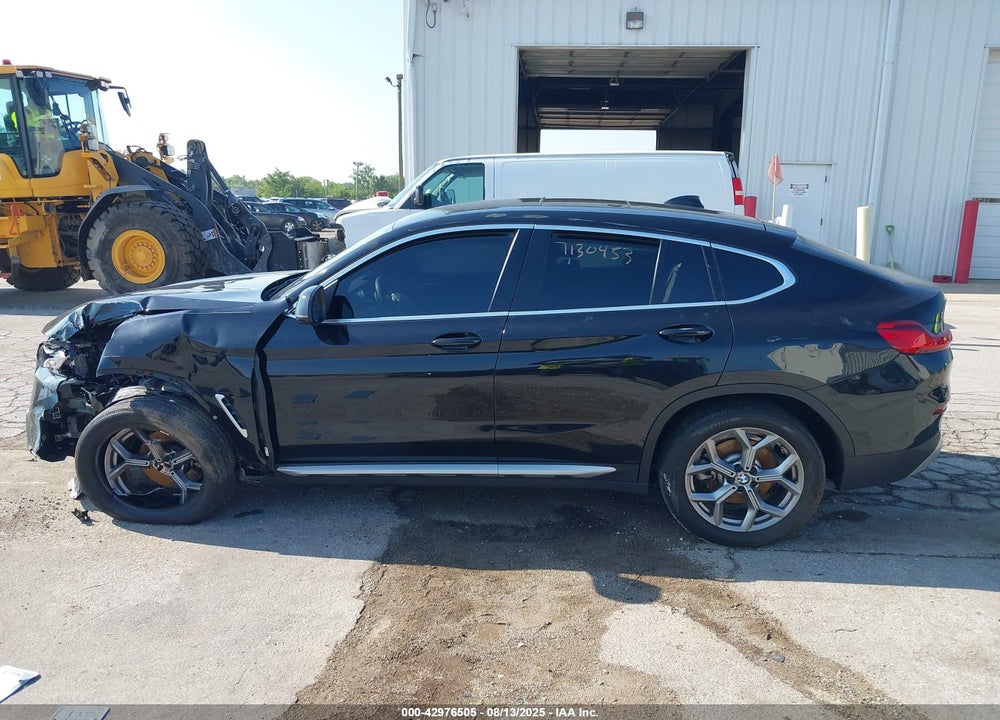 2024 BMW X4 VIN: 5UX33DT09R9W18478
