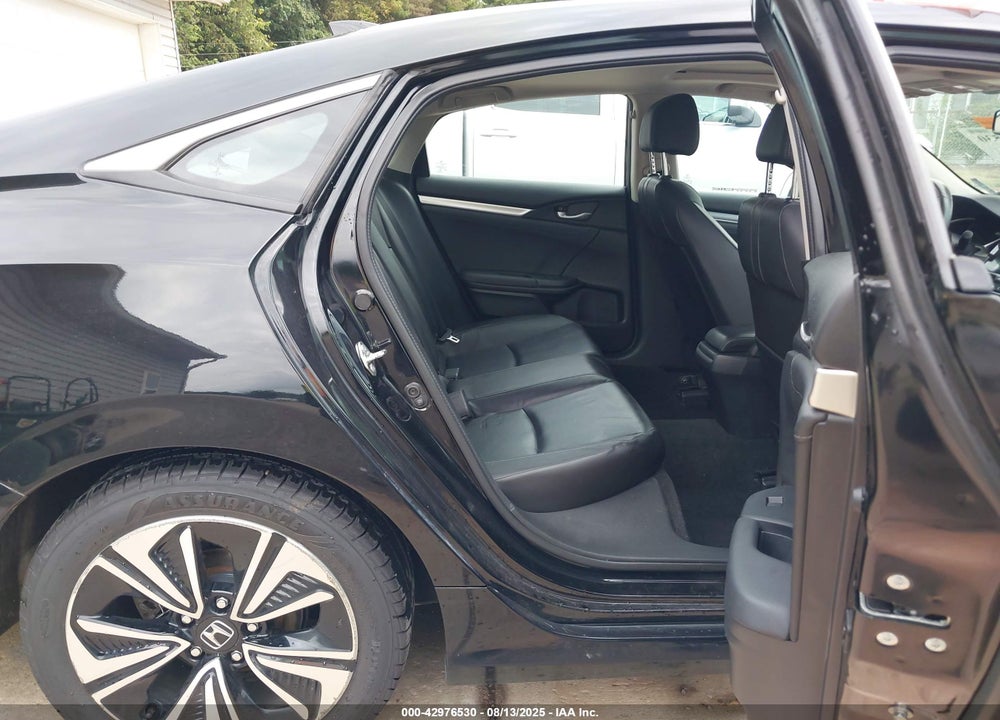 2016 HONDA CIVIC VIN: 2HGFC1F79GH631753