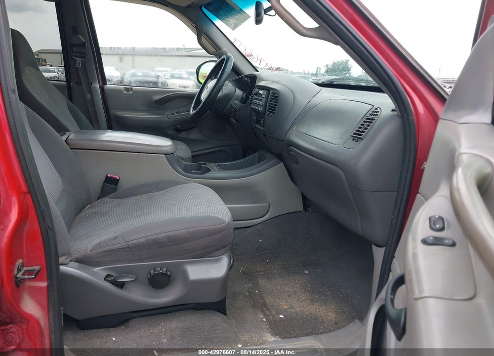 2001 FORD EXPEDITION XLT VIN: 1FMRU15W91LA05546