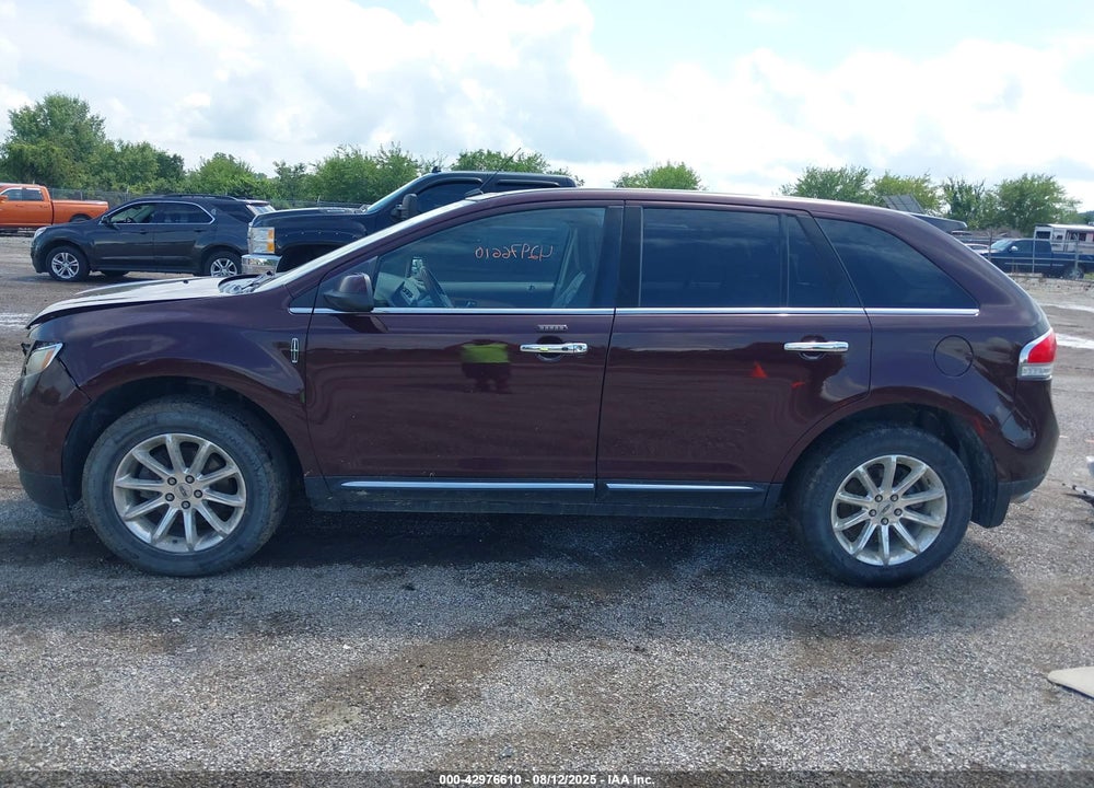 2011 LINCOLN MKX VIN: 2LMDJ8JK2BBJ23071