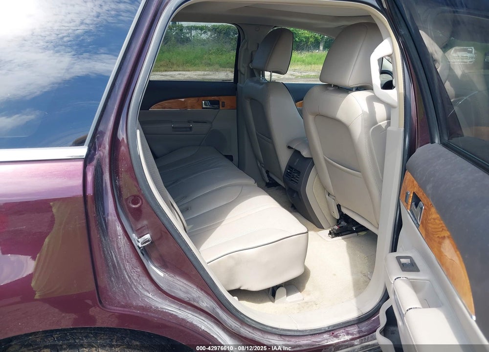 2011 LINCOLN MKX VIN: 2LMDJ8JK2BBJ23071