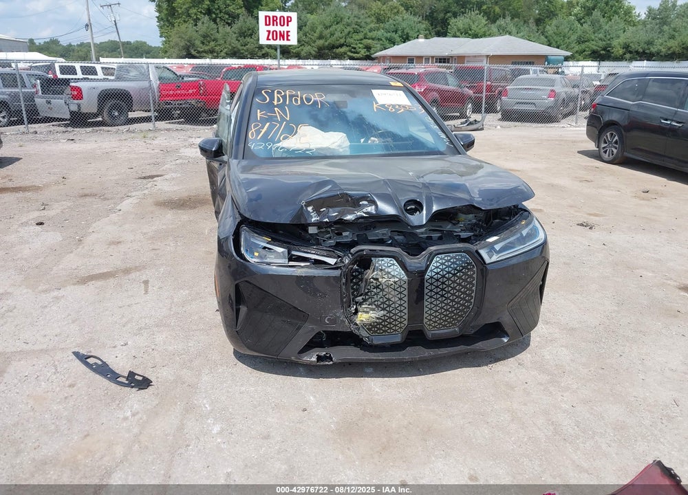 2022 BMW IX VIN: WB523CF05NCK83053
