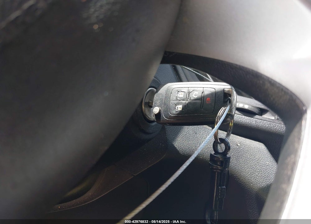 2015 CHEVROLET EQUINOX VIN: 1GNALBEK7FZ130905