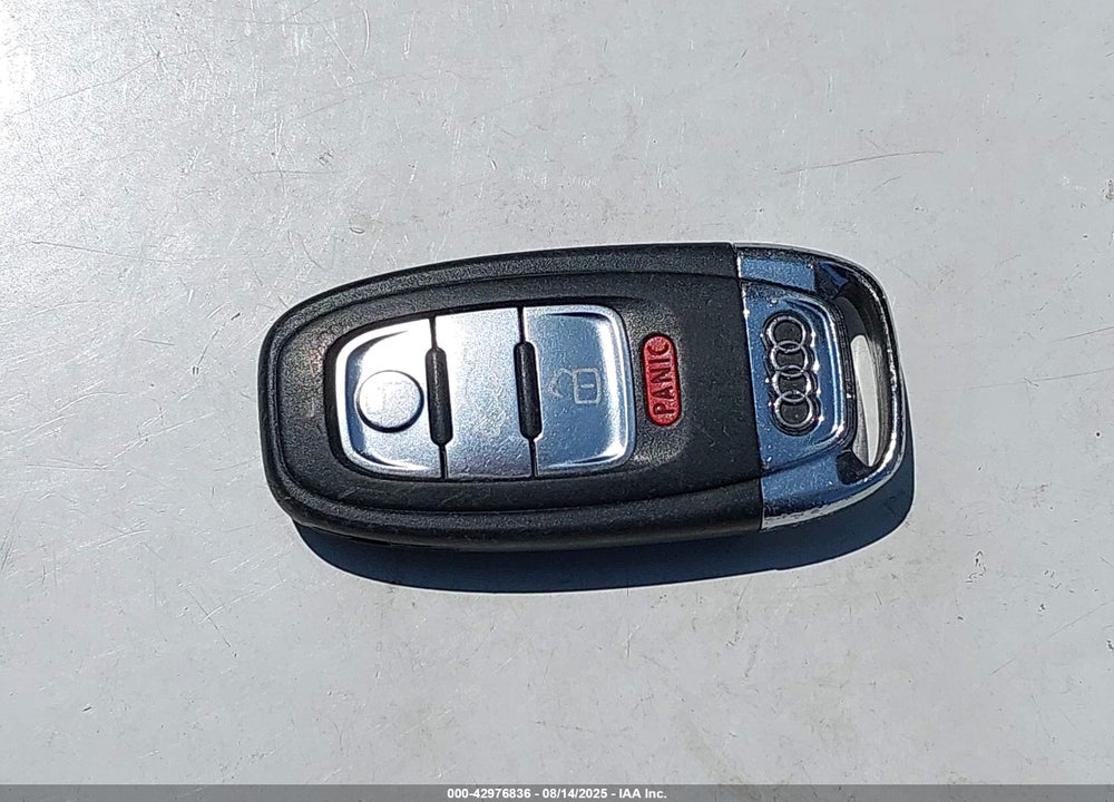 2014 AUDI A4 2.0T PREMIUM VIN: WAUAFAFLXEN033279
