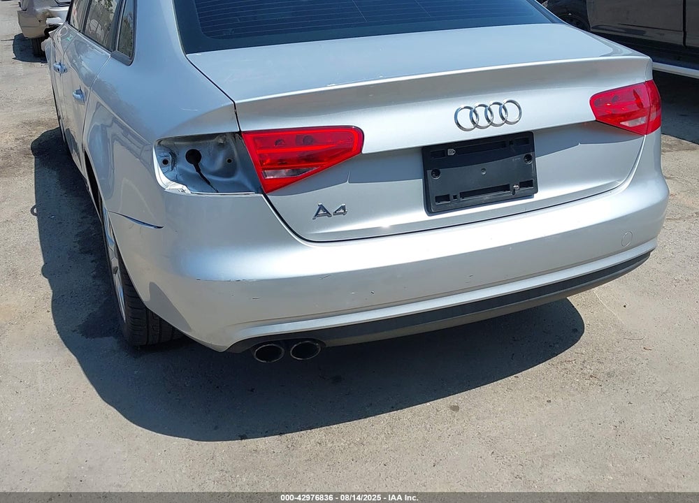 2014 AUDI A4 2.0T PREMIUM VIN: WAUAFAFLXEN033279