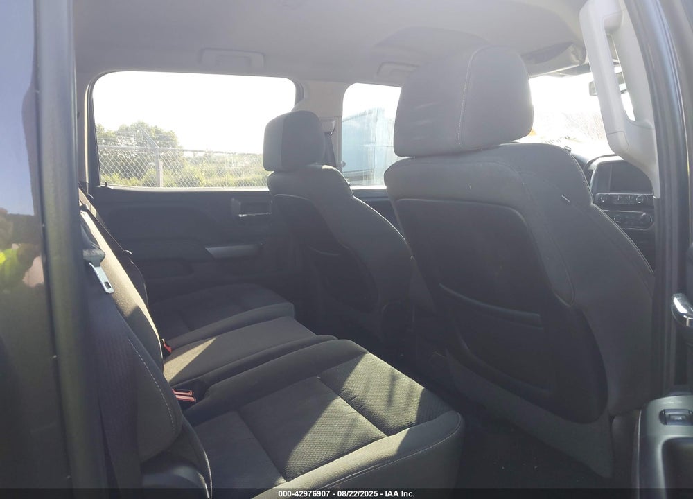 2015 CHEVROLET SILVERADO 1500 VIN: 3GCUKREC3FG233426