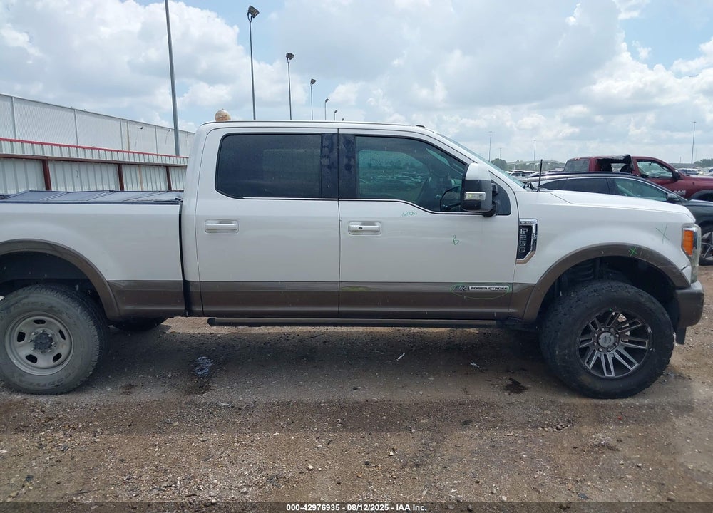 2017 FORD F-250 VIN: 1FT7W2BTXHEC00592