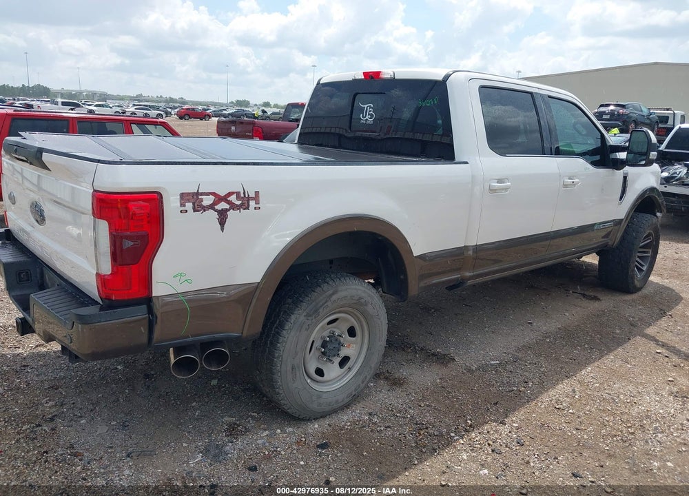 2017 FORD F-250 VIN: 1FT7W2BTXHEC00592