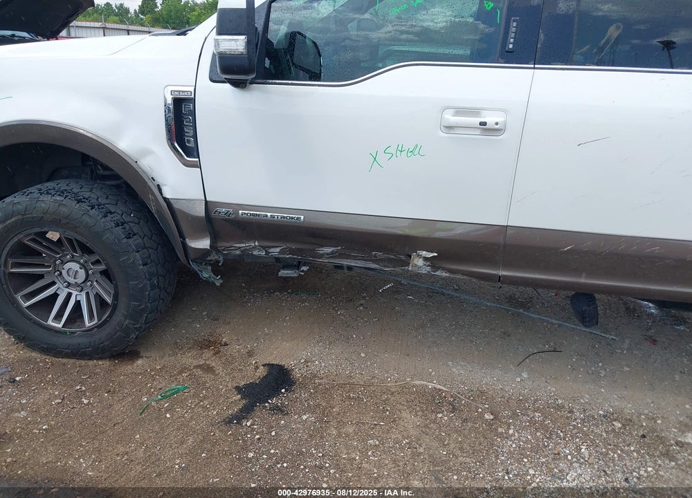 2017 FORD F-250 VIN: 1FT7W2BTXHEC00592