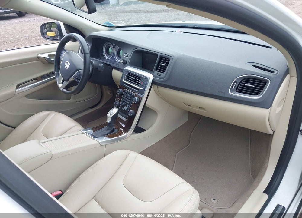 2013 VOLVO S60 VIN: YV1612FSXD2198425