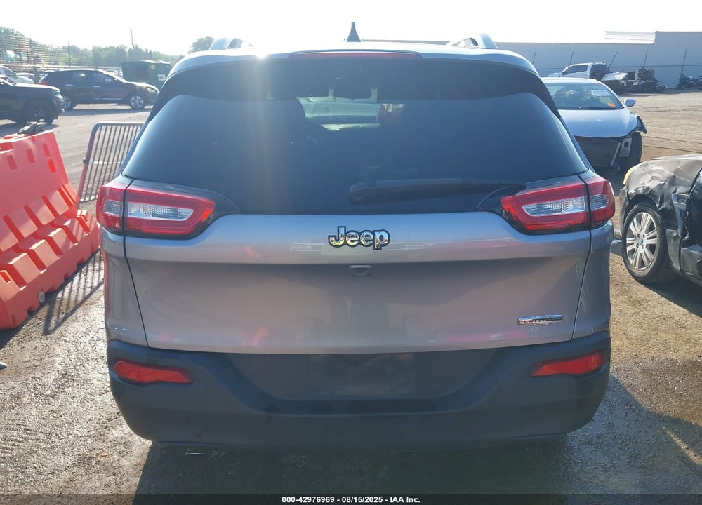 2016 JEEP CHEROKEE VIN: 1C4PJLCB5GW259164