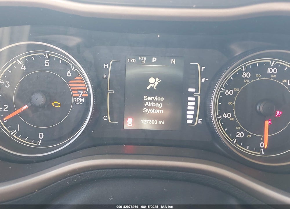 2016 JEEP CHEROKEE VIN: 1C4PJLCB5GW259164